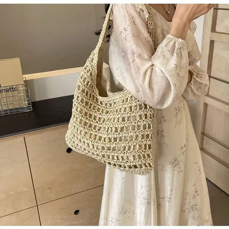 Hollow Woven Straw Tote Bag On - Tote Bag Beach ulasan dan harga