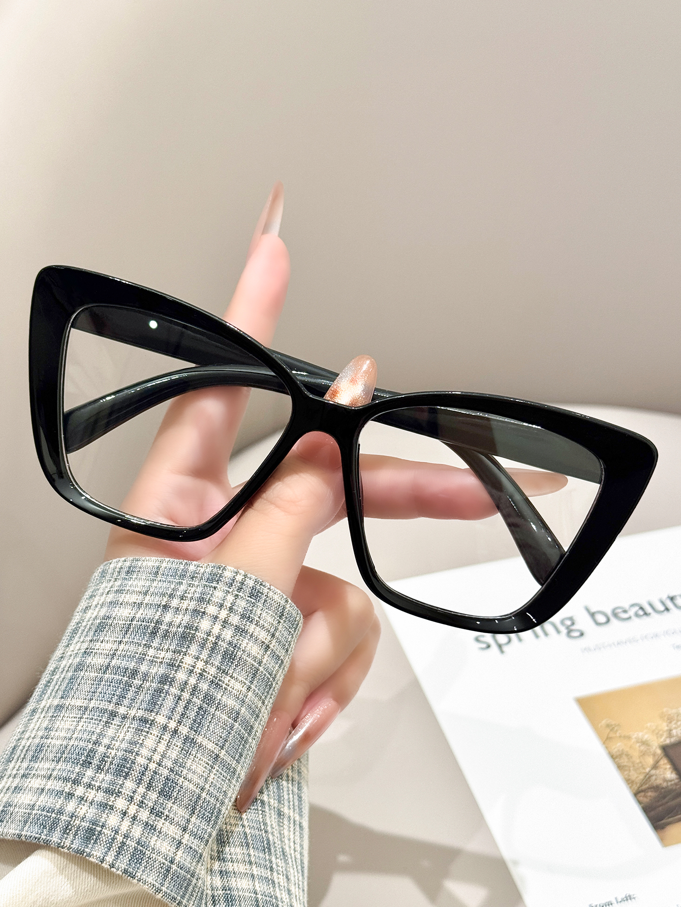 1pc daily fashionable black ca - Sunglasses Cat Eye ulasan dan harga